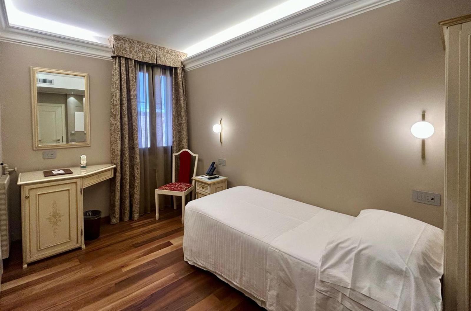 Habitación Individual Clásica