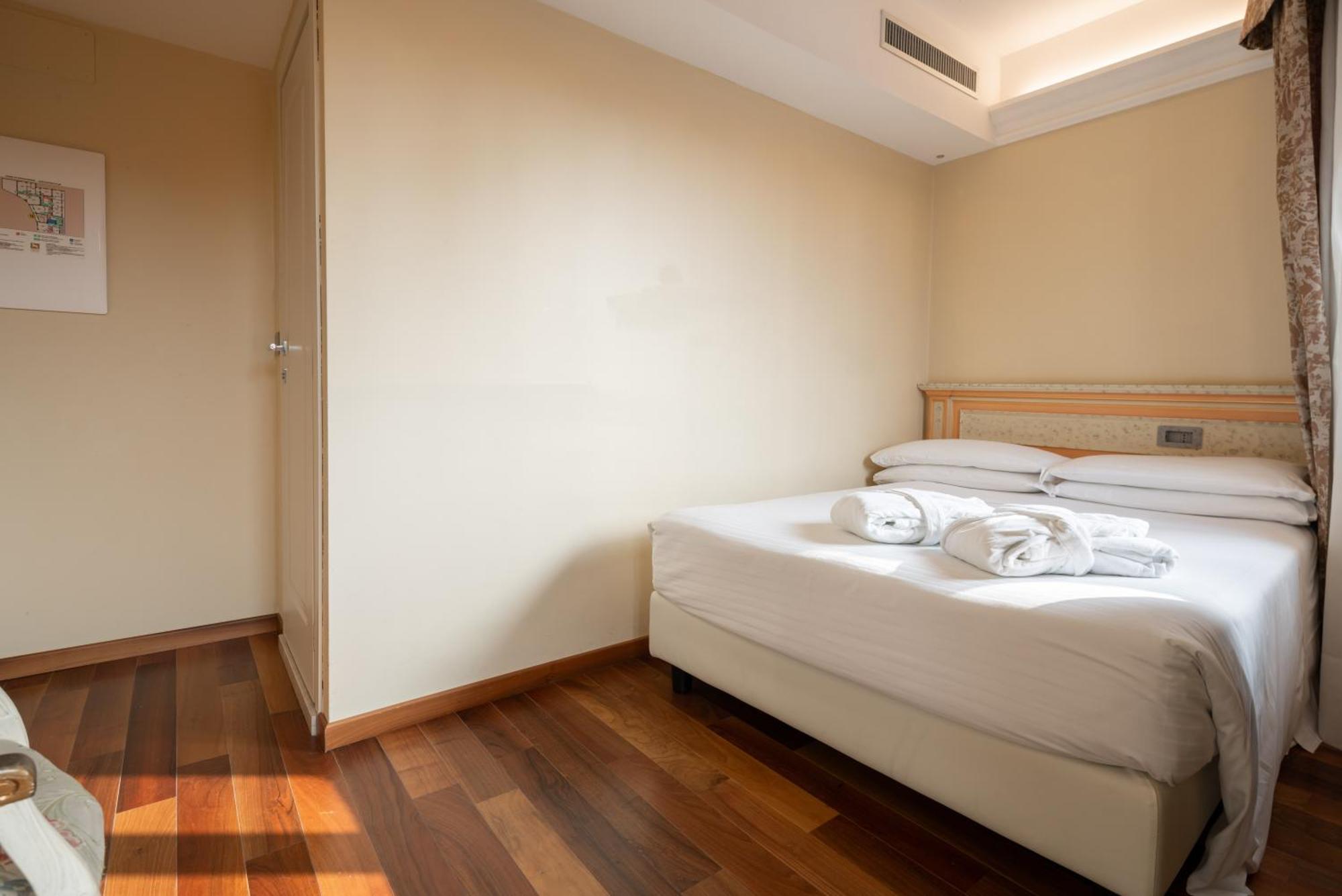 Habitación Doble Pequeña